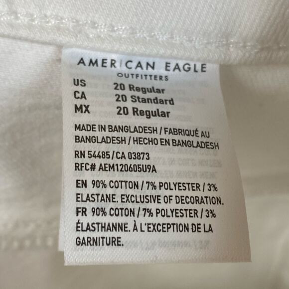 American Eagle Curvy Super Hi Rise White Distressed Jegging Size 20 - Picture 10 of 10